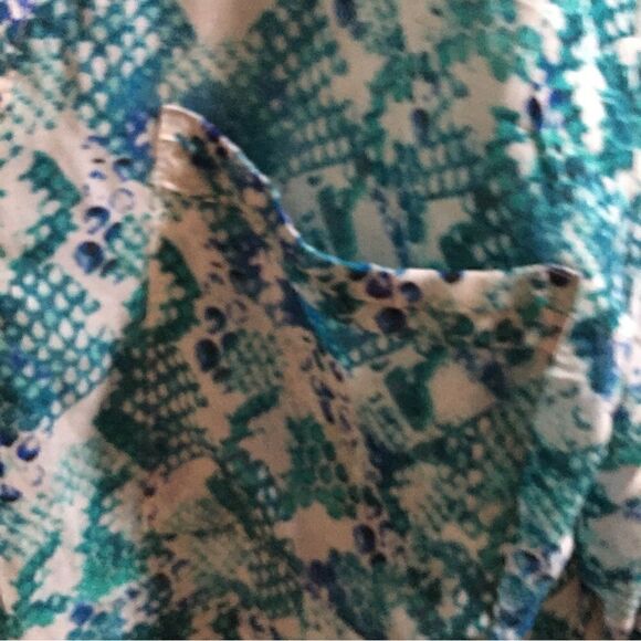 APT 9 Sheer quarter sleeve top - Picture 7 of 7